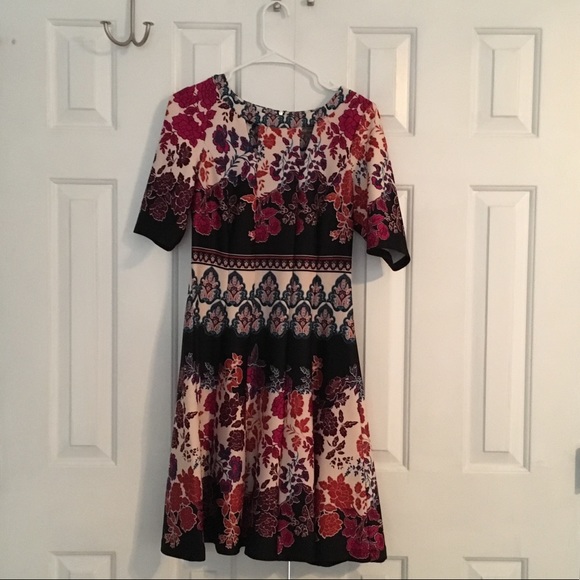 Melonie floral dress size 8 - Picture 2 of 6